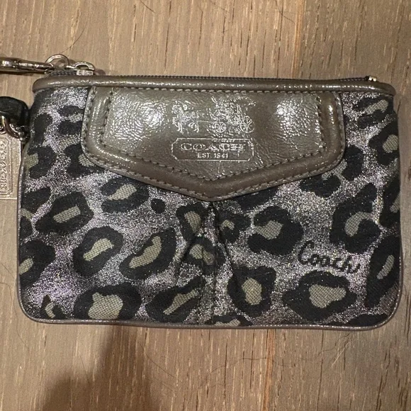 Coach Madison Ocelot Leopard Print Wristlet silver metallic & metal hangtag EUC - Picture 2 of 7